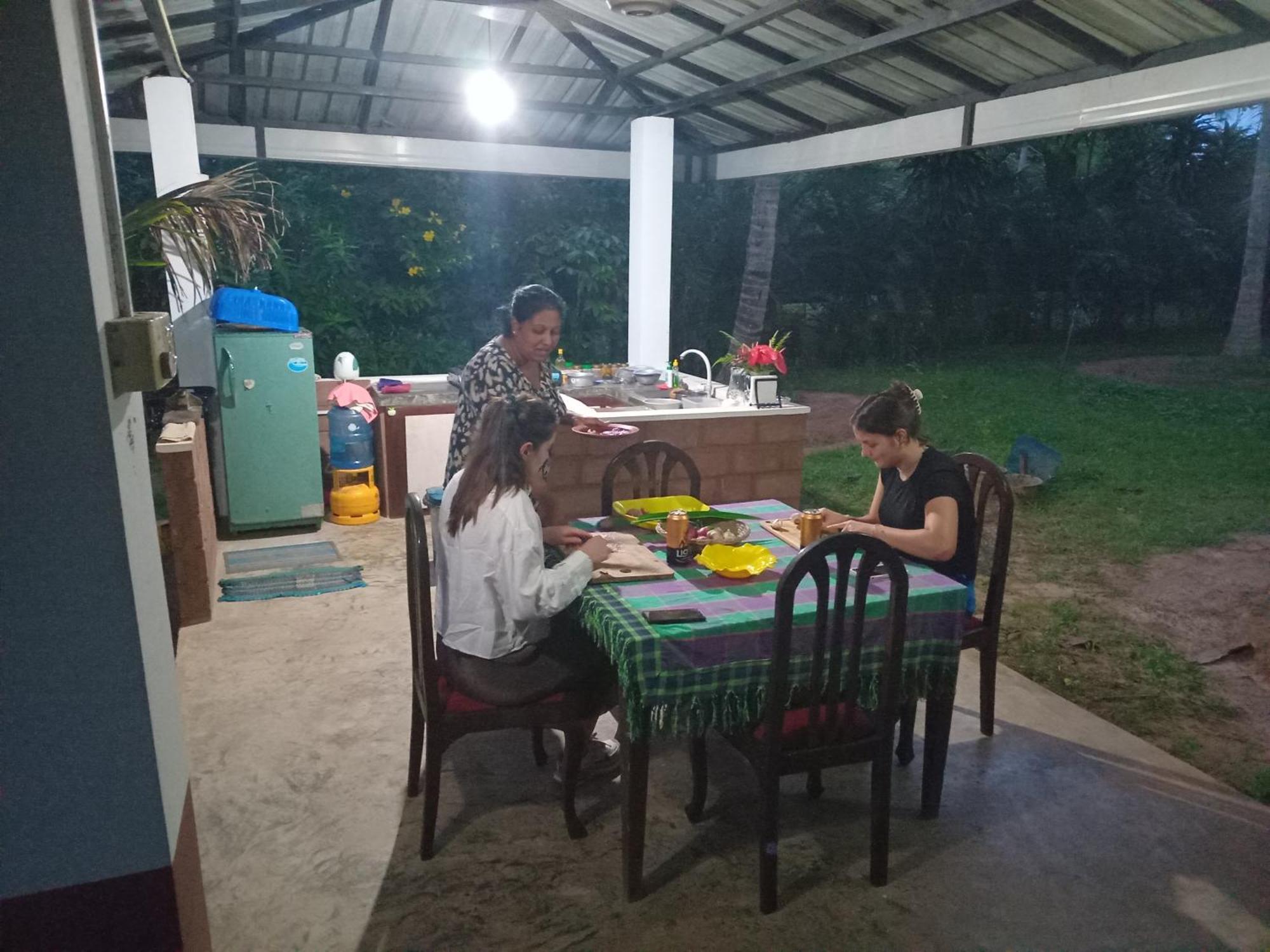 Elegant Hamlets Home Stay Chilaw Bagian luar foto