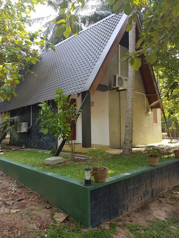 Elegant Hamlets Home Stay Chilaw Bagian luar foto